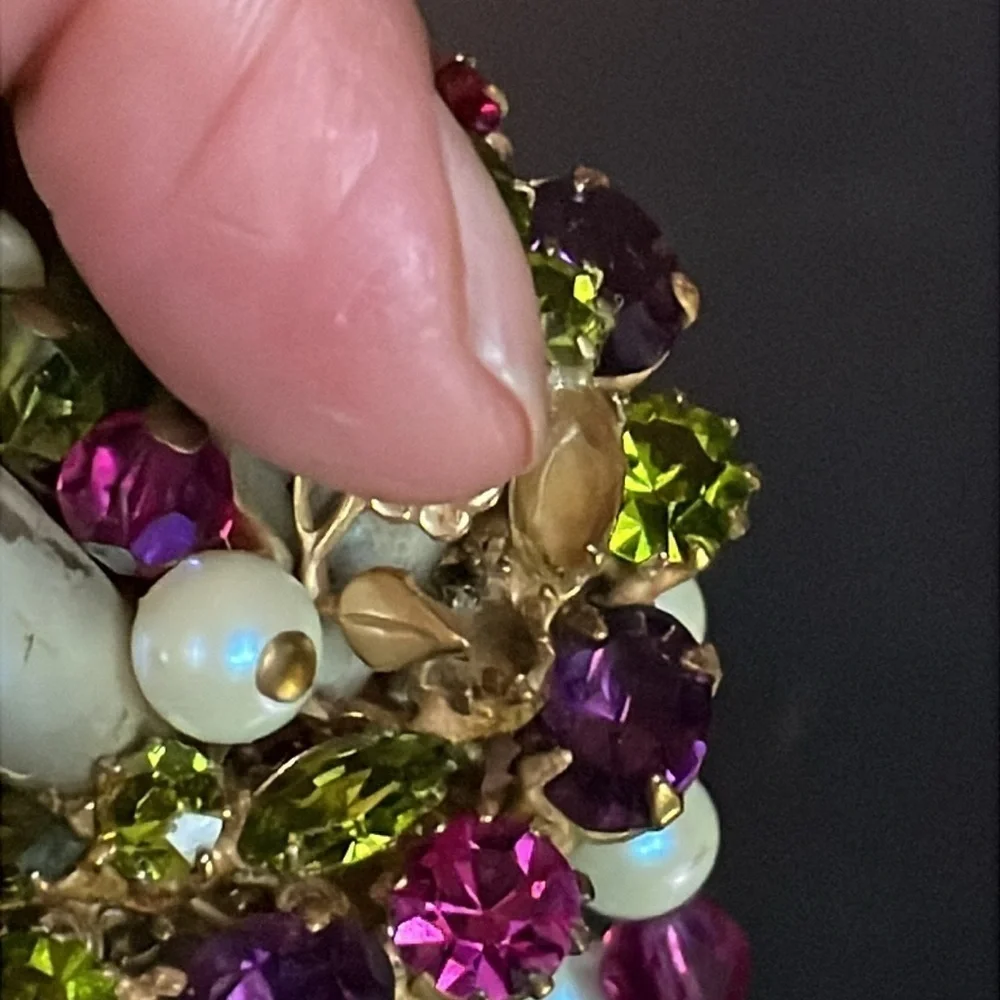 Vintage Original By Robert Elegant Pearl and Gemstone Necklace 17 1/2”